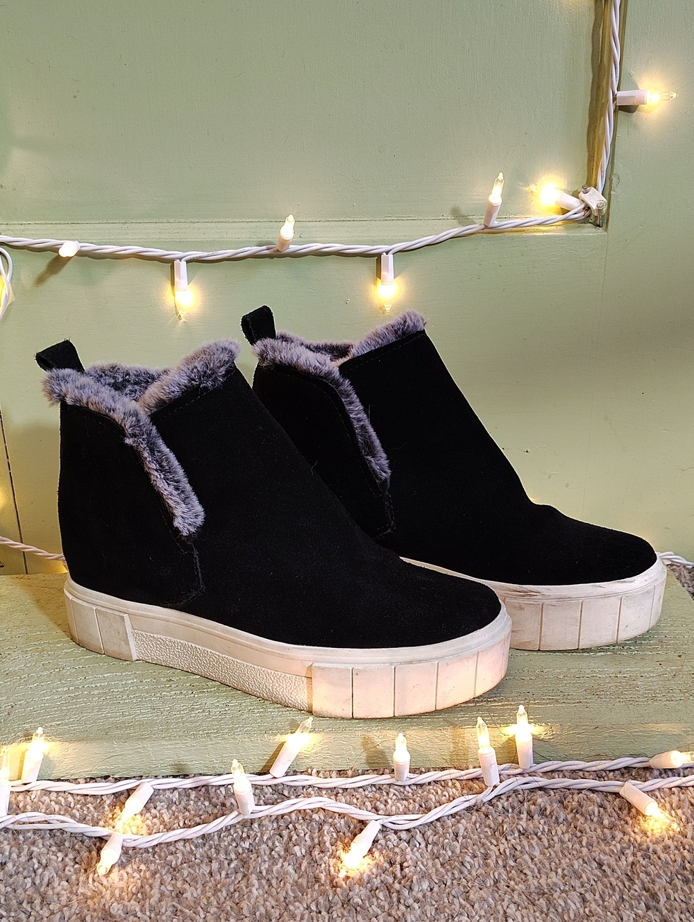 Women's Dolce Vita Black Suede Grey Faux Fur Slip On Ankle Zanza Sneaker 7